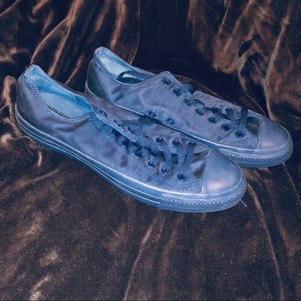 Chuck Taylor Converse Navy